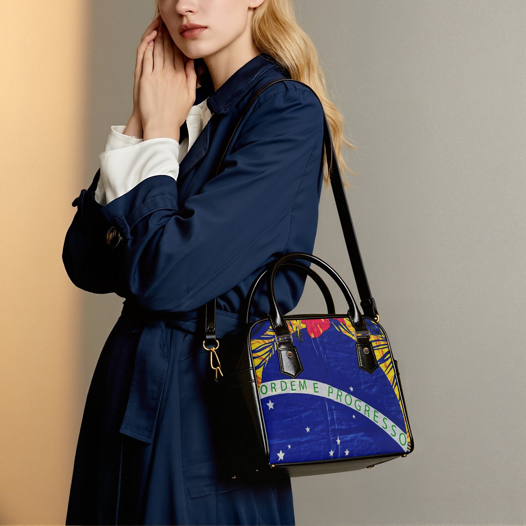 287. Casual Leather Saddle Bag